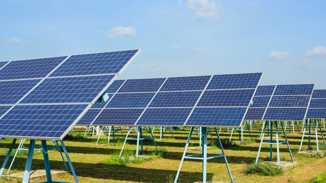 are-you-taking-advantage-of-farm-grants-for-solar.